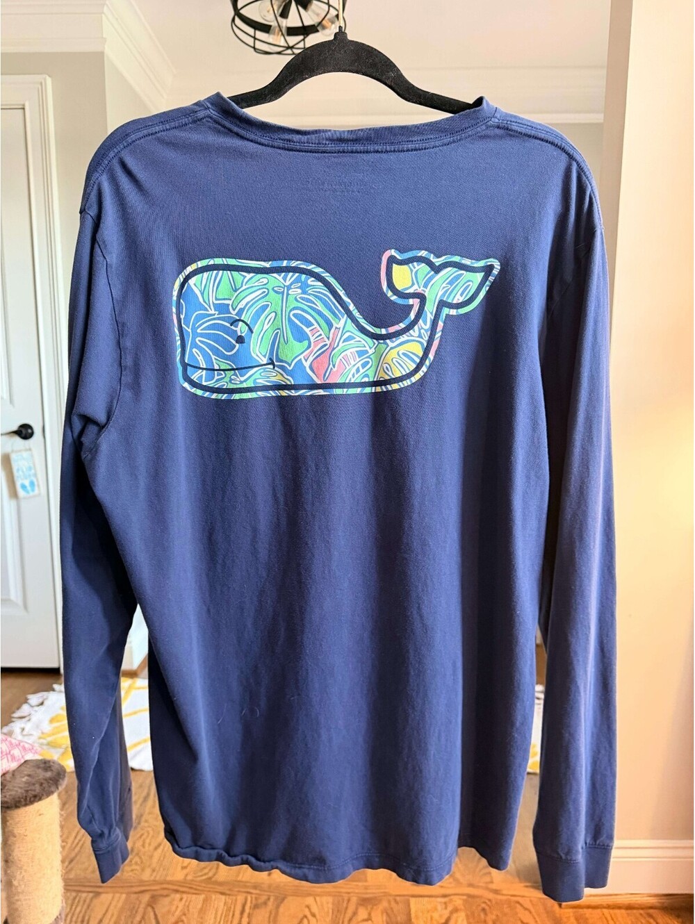 Vineyard Vines GUC Men's Colorful Tropics Whale Pocket Long Sleeve T-Shirt LARGE